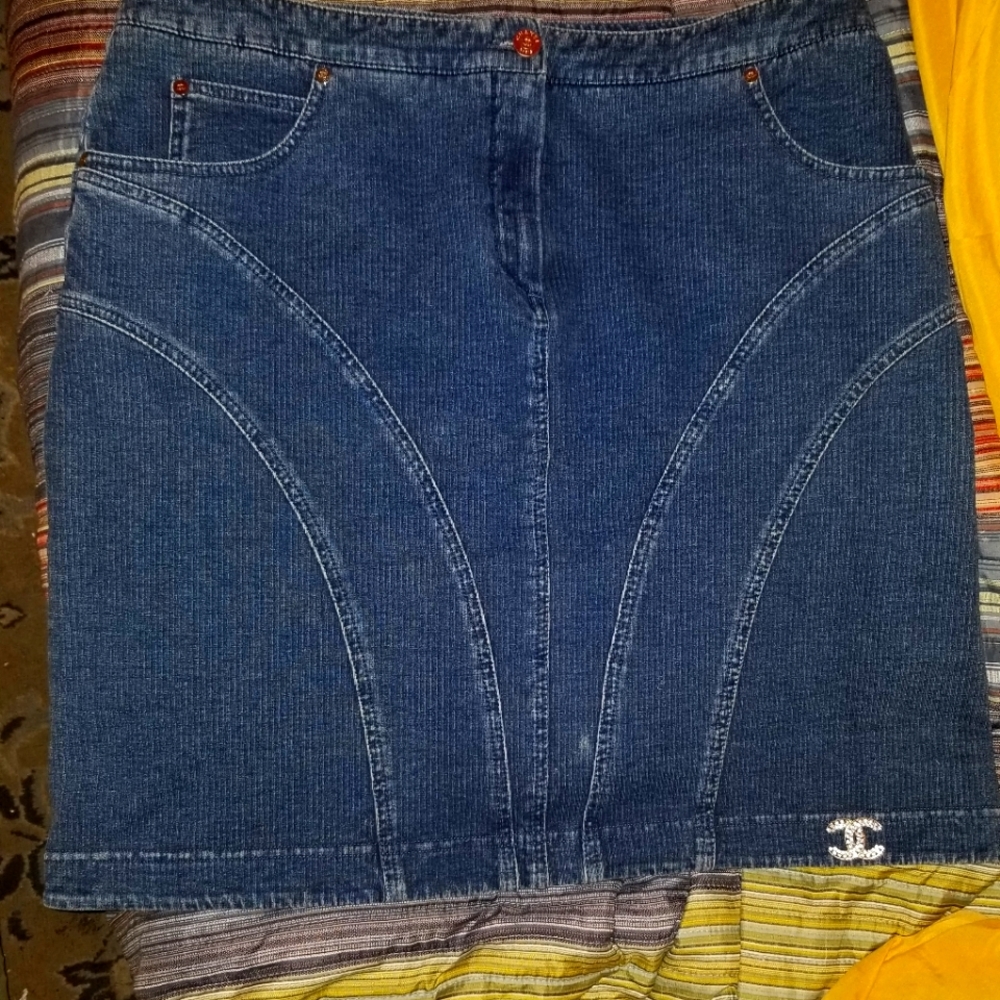 Authentic Chanel Knee Length Denim Skirt 10 12 Runway Haute Couture Medium Large
